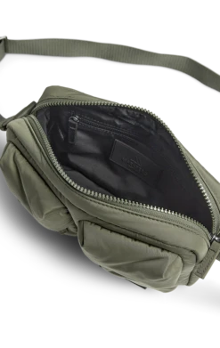 BeatMBG Crossbody Taske, Recycled -Tasker Shop markberg dk crossbody bag one size beatmbg crossbody taske recycled 59269621547347