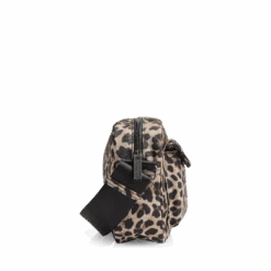 DarlaMBG Leopard Crossbody Taske, Monochrome 10 DarlaMBG Leopard Crossbody Taske, Monochrome -Tasker Shop markberg dk crossbody bag one size darlambg leopard crossbody taske monochrome 1112365118