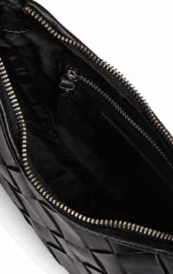 DenelaMBG Crossbody Taske, Woven -Tasker Shop markberg dk crossbody bag one size denelambg crossbody taske woven 1151362243