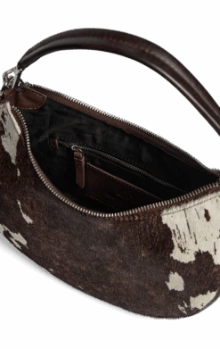 HeliaMBG Crossbody Taske, Cow Print -Tasker Shop markberg dk crossbody bag one size heliambg crossbody taske cow print 72801907278201