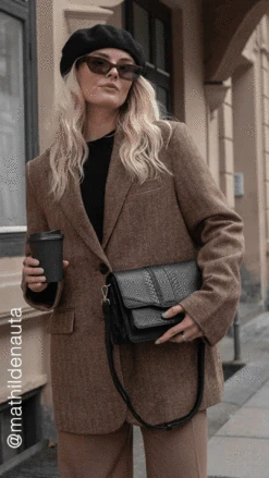 JaneMBG Crossbody Taske, Grain -Tasker Shop markberg dk crossbody bag one size janembg crossbody taske grain 1130317292