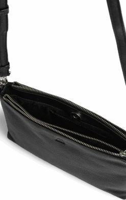 MikalaMBG Crossbody Taske -Tasker Shop markberg dk crossbody bag one size mikalambg crossbody taske 72818952831353