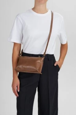 OlgaMBG Crossbody Taske, Antique -Tasker Shop markberg dk crossbody bag one size olgambg crossbody taske antique 59313605968211