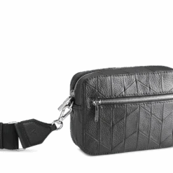 EleaMBG Crossbody Taske, Upcycled -Tasker Shop markberg dk crossbody taske one size eleambg crossbody taske upcycled 37613540245746