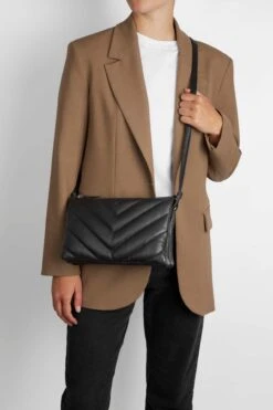 PaytonMBG Crossbody Taske, XL Arrow -Tasker Shop markberg dk crossbody taske one size paytonmbg crossbody taske xl arrow 52267569021267