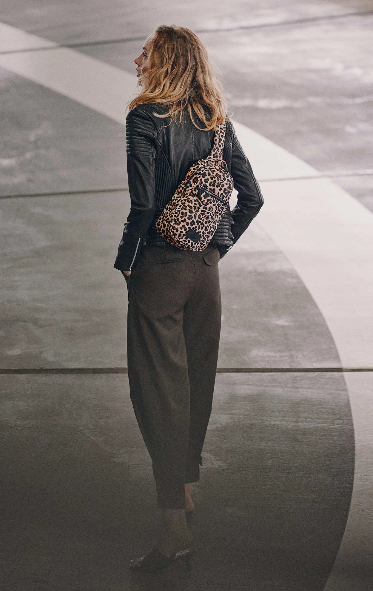 TrekMBG Leopard Sling Bag, Recycled 2 TrekMBG Leopard Sling Bag, Recycled - Image 2