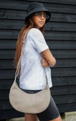 TaraMBG Taske -Tasker Shop markberg dk sling bag onesize tarambg sling bag 56124046246227