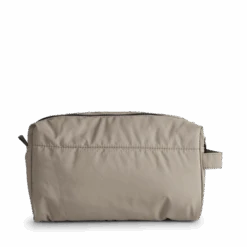 JosephineMBG Large Toilettaske, Recycled, Mega Puffer -Tasker Shop markberg dk toilet kosmetikpung one size josephinembg large toilettaske recycled mega puffer 55543128719699