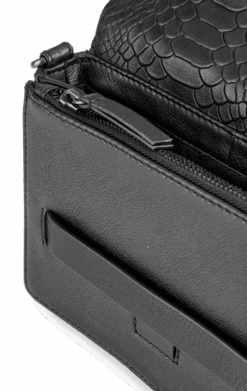 VanyaMBG Crossbody Taske, Snake -Tasker Shop markbergdk crossbody taske one size vanyambg crossbody taske snake 37586956550386